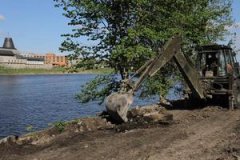 Реконструкция набережной реки Псковы завершится к сентябрю