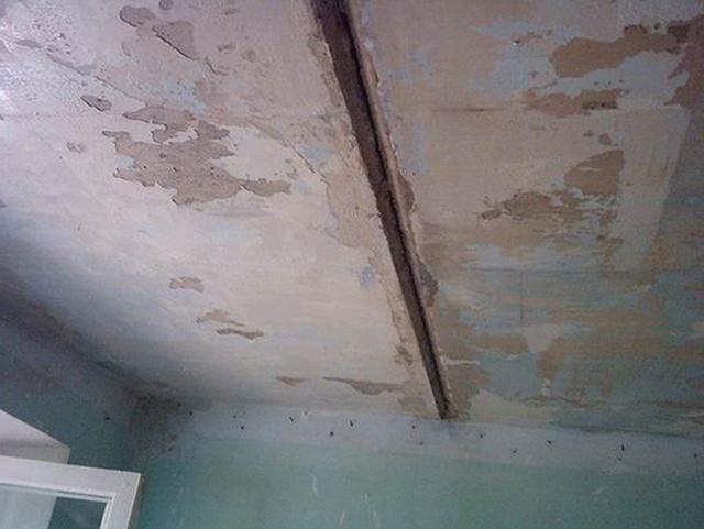 Заделка швов на потолке, как устранить межплиточные щели, примеры